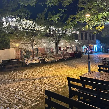 Iljesa 3* Берат