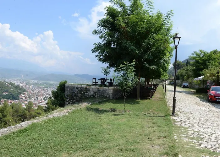 Guest house Iljesa 3*